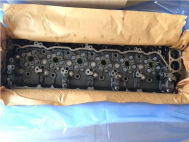 6HK1直噴（pēn）發動機缸（gāng）蓋